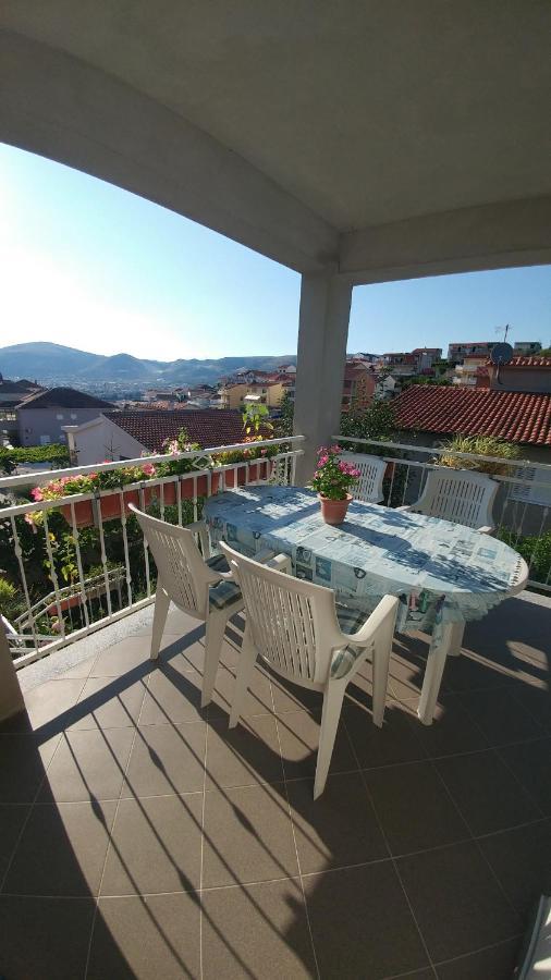 Apartment Tina Трогир Экстерьер фото