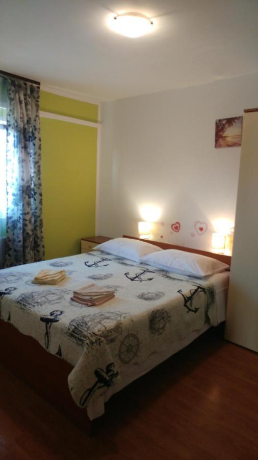 Apartment Tina Трогир Экстерьер фото